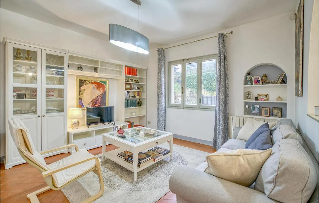 Awesome Home In Camaiore With Kitchen Casa vacanze