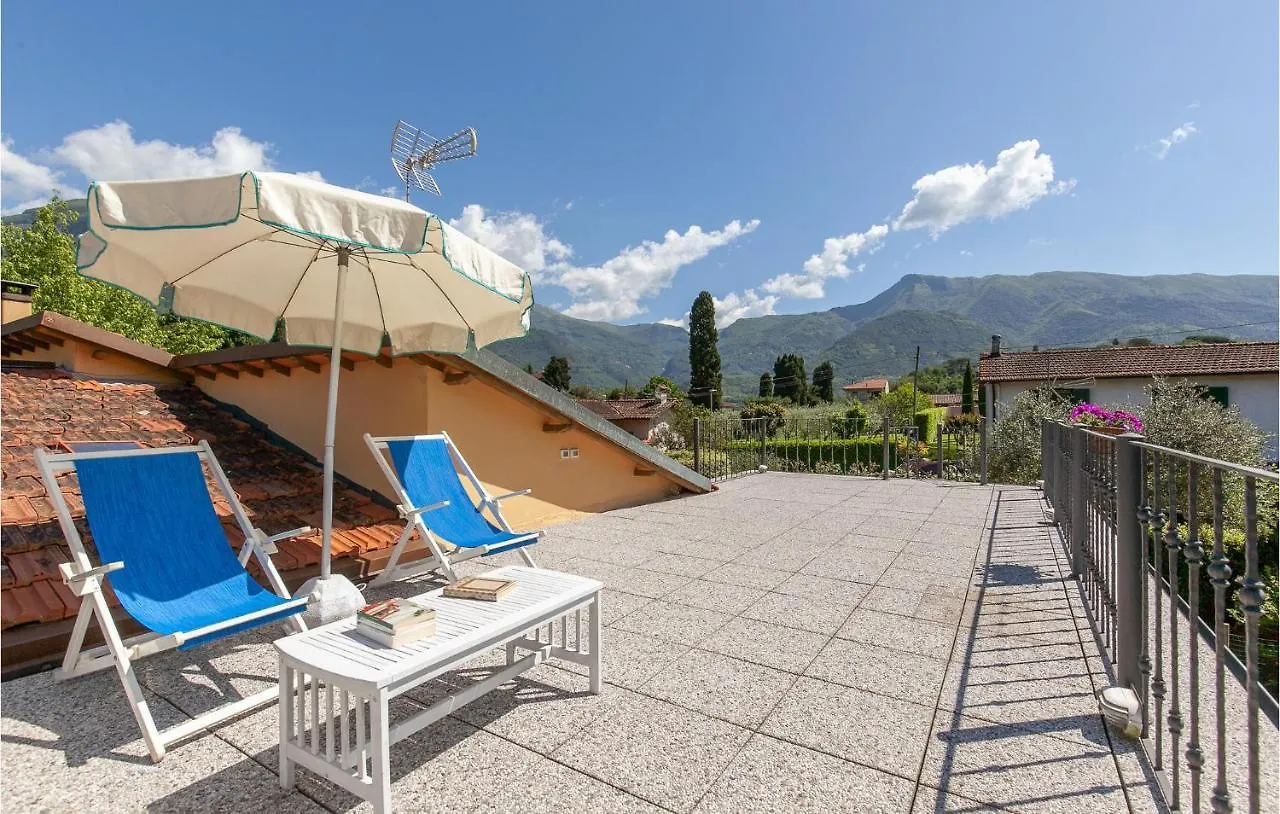 Awesome Home In Camaiore With Kitchen Casa vacanze
