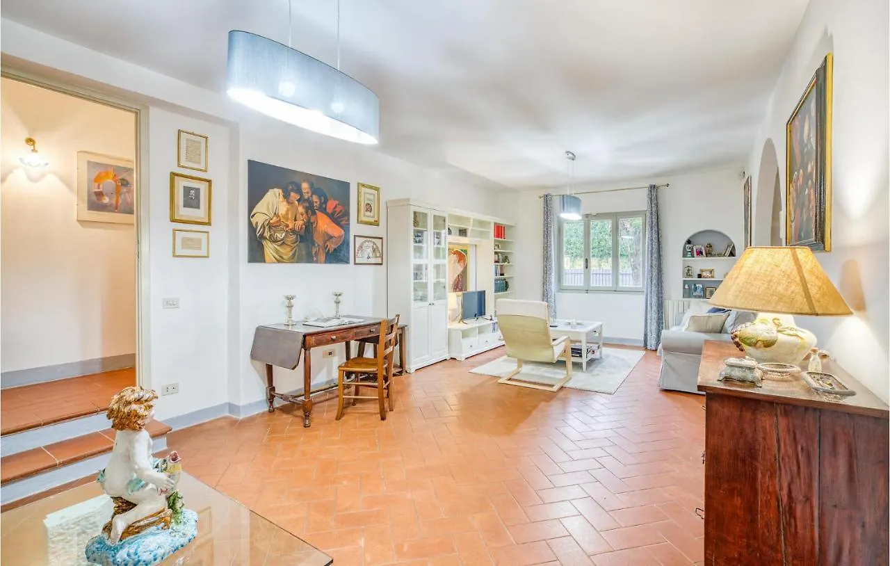 Awesome Home In Camaiore With Kitchen Casa vacanze